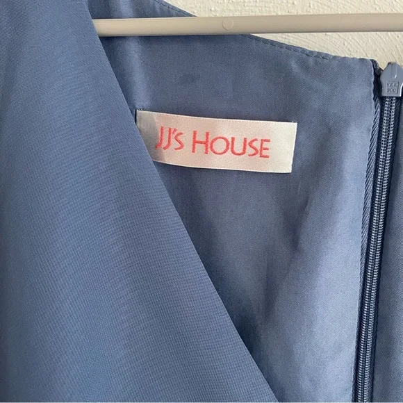 NWT JJ’s House V-nech A-line Chiffon Midi Dress Puff Sleeves Tea-Length 271450 - Picture 3 of 11